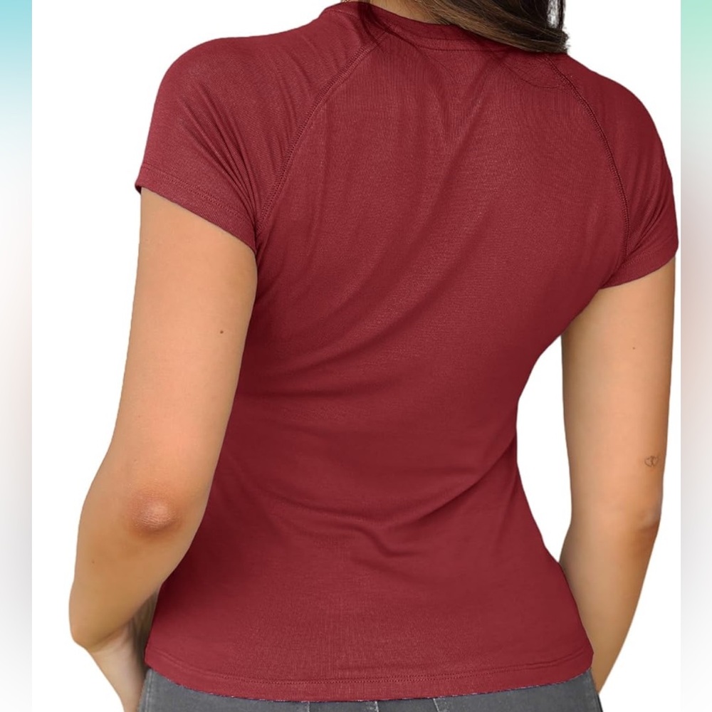 NWT Burgandy Fitted Medium Women Short Sleeve Y2K T-Shirt - Picture 3 of 5